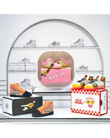 MGA's Miniverse - Make It Mini Sneakers