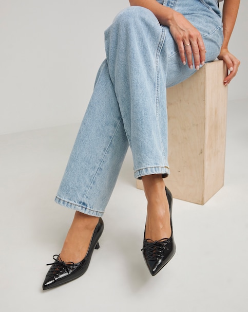 Kiva Lace Front Pointed Toe Court Shoes - Extra Wide Fit (EEE)