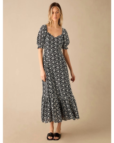 Ro&Zo Mono Sweetheart Neck Broderie Dress