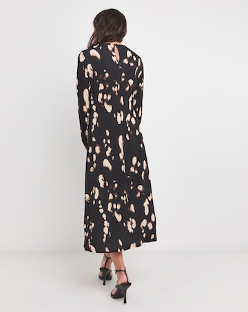 Ruched Seam Detail Midi Dress