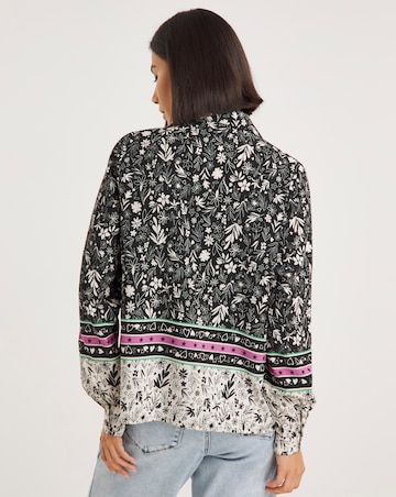 Border Print Long Sleeve Cropped Boxy Shirt