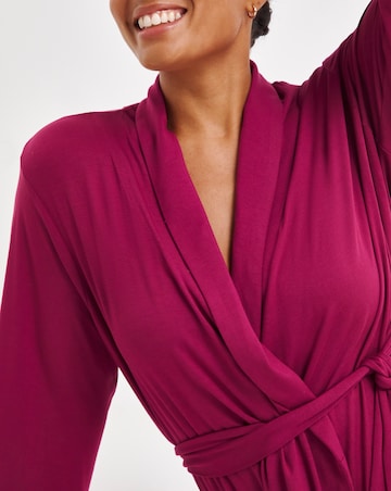 Pretty Secrets Cool Stretch Lace Midi Dressing Gown
