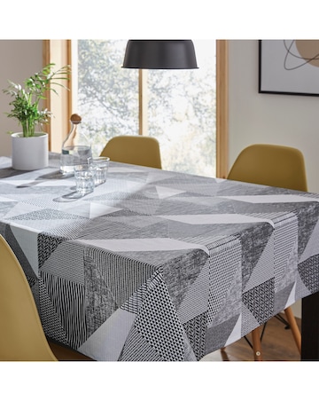 Larsson Geo Table Cloth