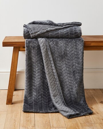 Embossed Jacquard Fleece Throw