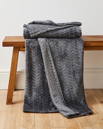 Embossed Jacquard Fleece Throw