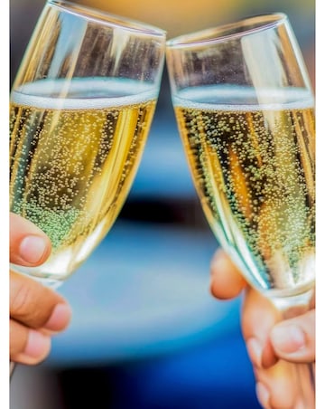 12 Mile Helicopter Flight with a Glass of Bubbly & Chocolates