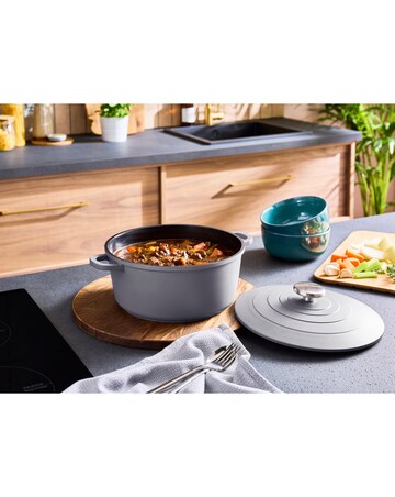 Morphy Richards Cast Aluminium 24cm Grey Casserole Dish