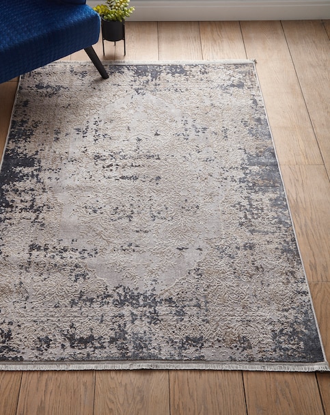 Vintage Medallion Fringe Woven Rug