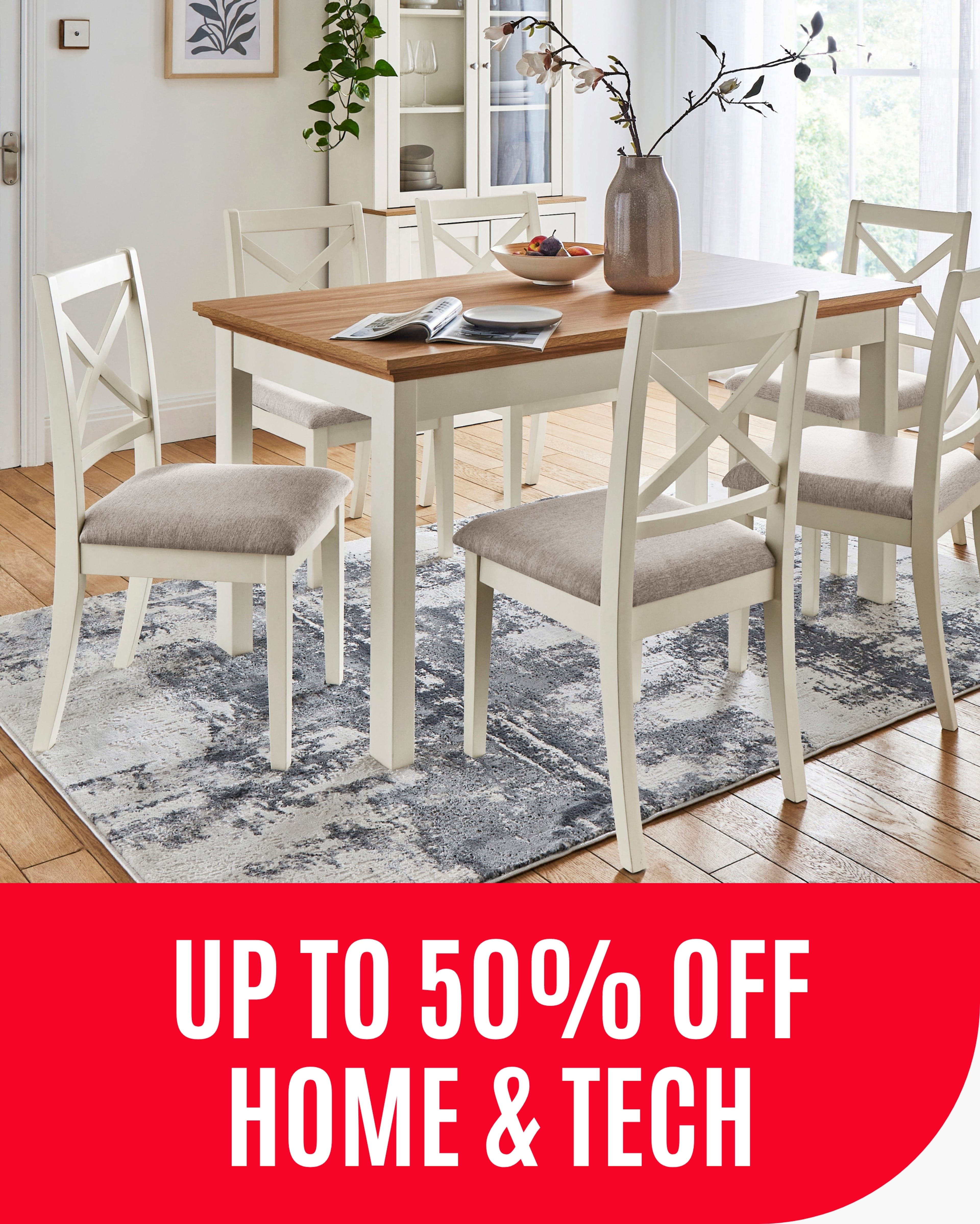 A dining room featuring the Julipa Ashford dining table with 6 chairs.