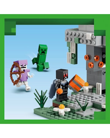 LEGO Minecraft The Pale Garden