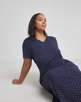 Pretty Secrets Cool Stretch Lace Midi Nightie