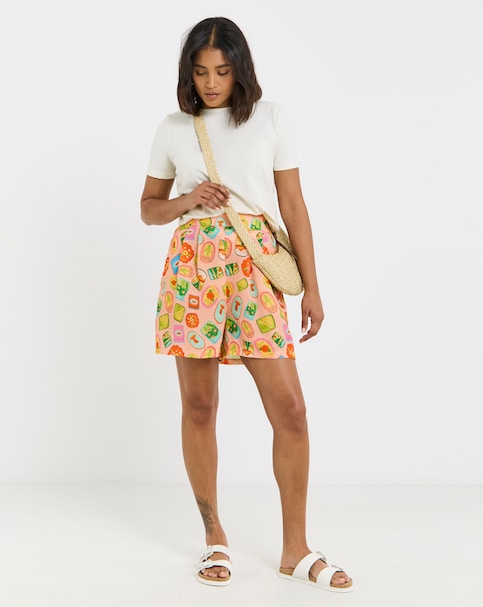 Twisted Wunder Linen Postcard Shorts