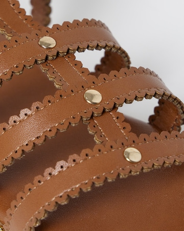 Zaire Scallop Edge Gladiator Flat Sandals - Extra Wide Fit (EEE)