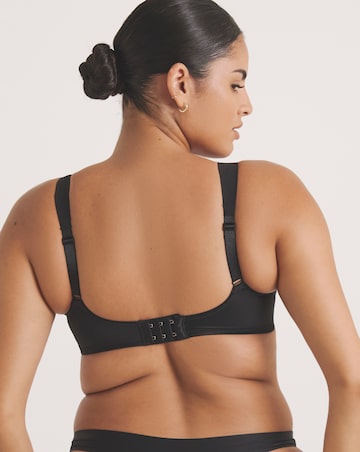 Triumph Essential Minimiser Wired Bra Black