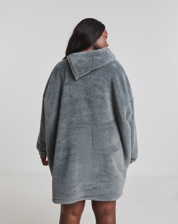 Pretty Secrets Oversized Fleece Lounge Dress