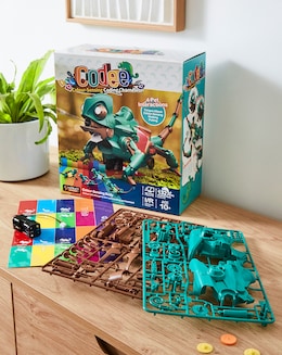 Construct &amp; Create Codee the Colour-Sensing Chameleon