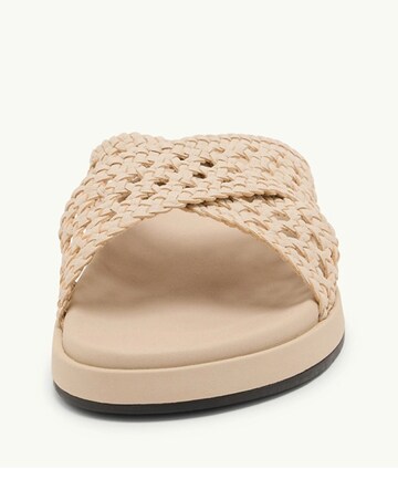 Nobodys Child White Weave Cross Strap Sliders - Standard Fit (D)