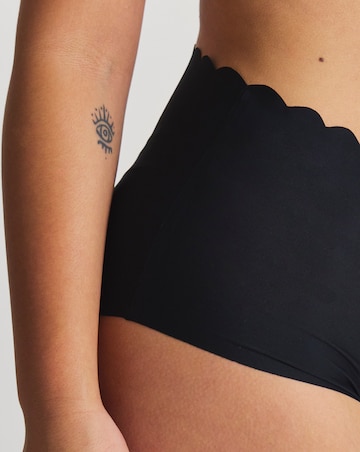 Pretty Secrets (3 Pack) Scallop No VPL Knickers Black/Black/Black