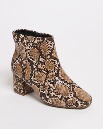 Block Heeled Boot E Fit