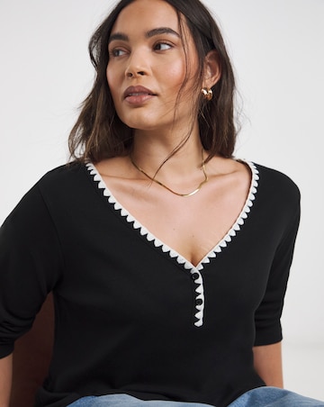 Simply Be Black Ribbed Henley Top with Whipstitching