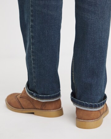 Casual Flex Brogue Wide Fit