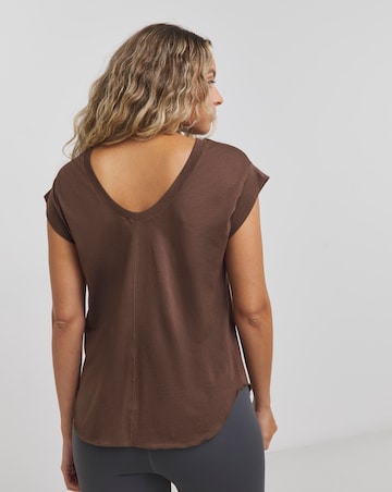 PUMA Studio Foundations T-Shirt
