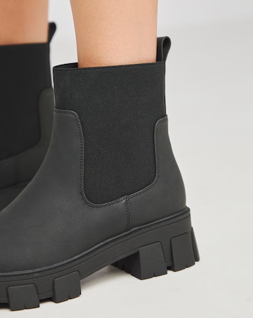 Bryony Lug Sole Ankle Chelsea Boots Wide E Fit