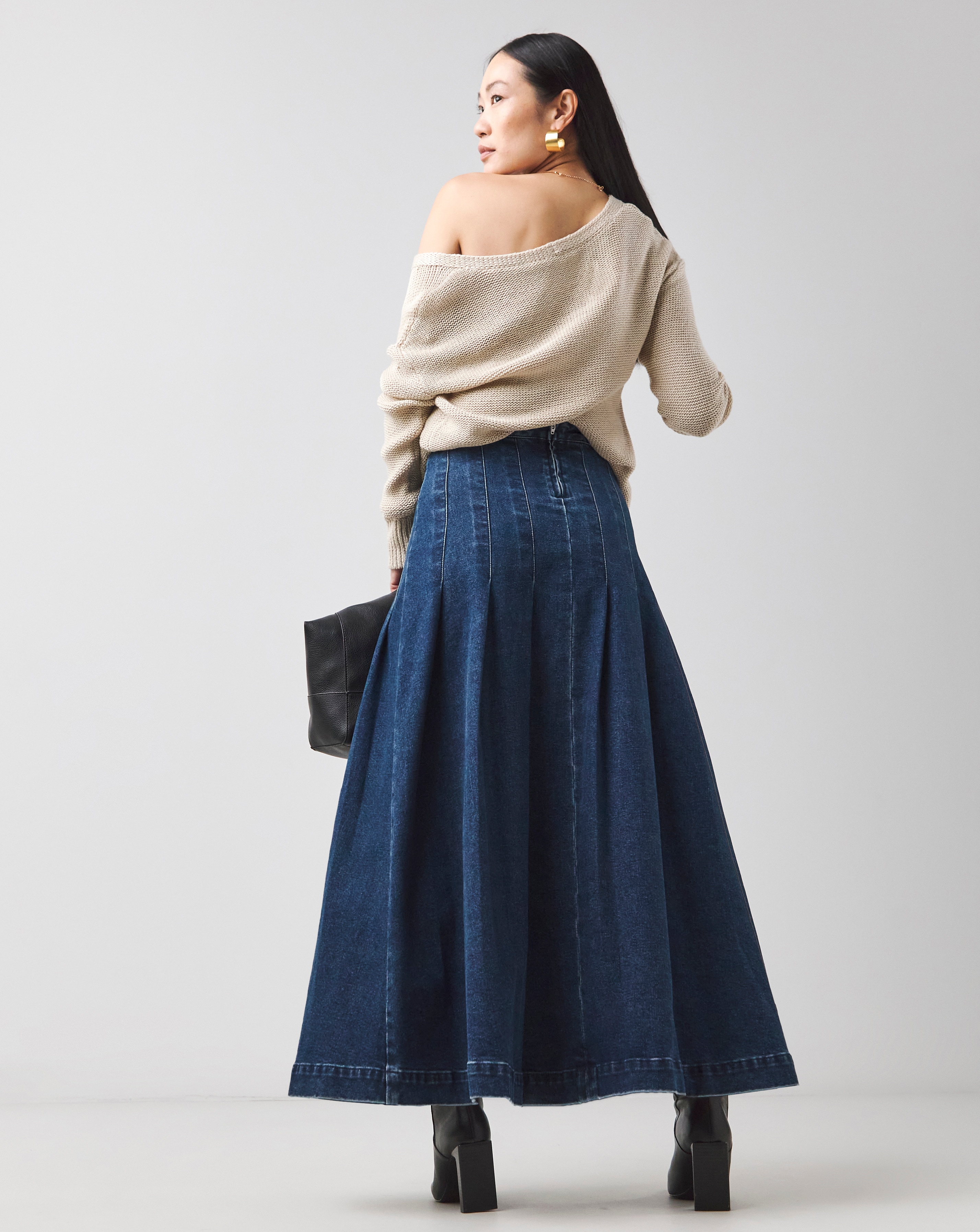 ◆MOONDAL◆ Denim Pleat Skirt in Indigo Indigo Maxi Pleat Detail Denim Skirt | Fashion World