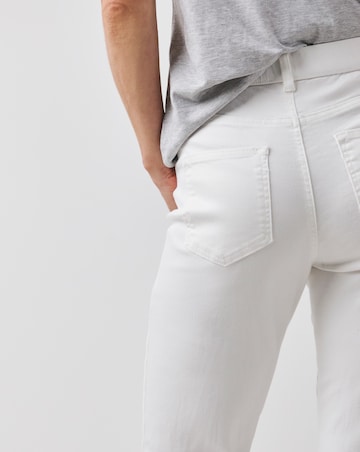 24/7 White Slim Leg Jeans