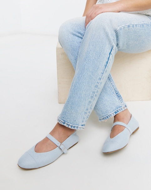 Pomona Toe Cap May Janes - Extra Wide Fit (EEE)
