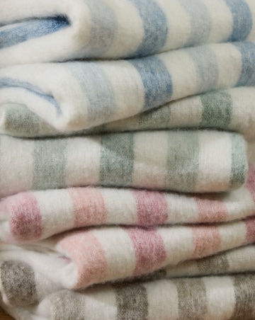 Wylder Beechwood Stripe Throw 140x180cm