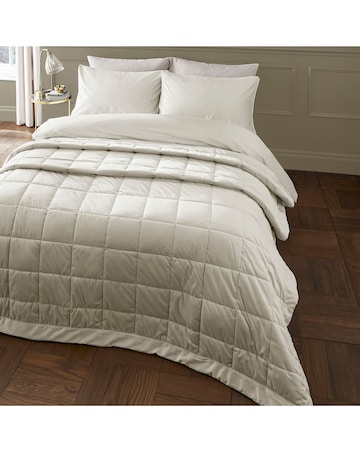 Catherine Lansfield Kingsley Matte Velvet Bedspread