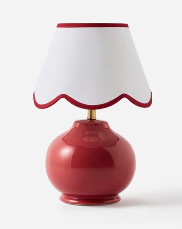 Hattie Scallop Table Lamp