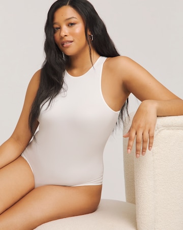 MAGISCULPT Light Control Smoothing Racer Vest Bodysuit