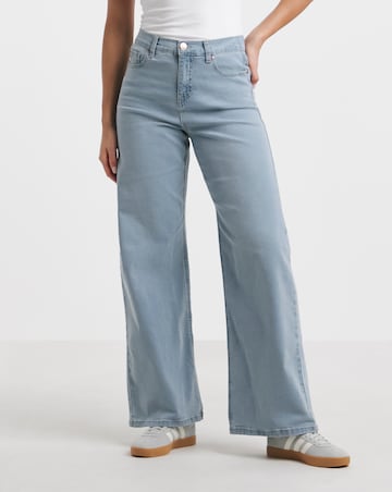 Light Wash 24/7 Stretch Wide Leg Jeans
