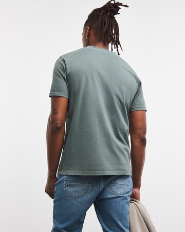 Garment Dyed Pocket T-Shirt Long Length- Dark Green