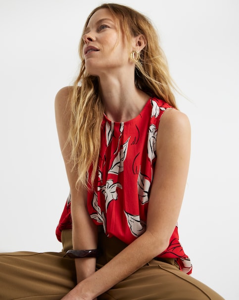 Pleated Sleeveless Shell Top