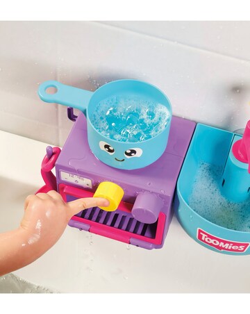 Tomy Toomies Bubble and Bake Bathtime Kitchen Bath Toy