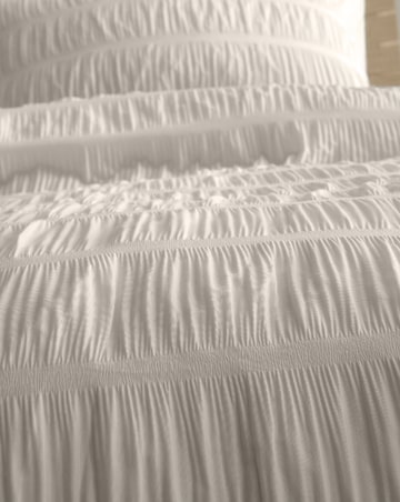 Catherine Lansfield Seersucker Duvet Cover Set