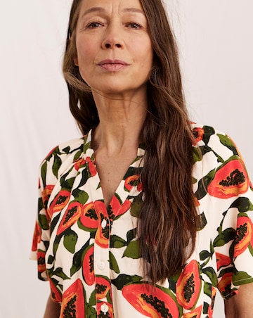 Julipa Petite Printed V-Neck Blouse