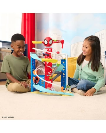 Marvel Spidey and His Amazing Friends Construction Zone Chaos Race Track Set