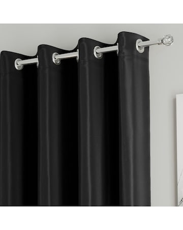 Supersoft Light Filtering Thermal Eyelet Curtains