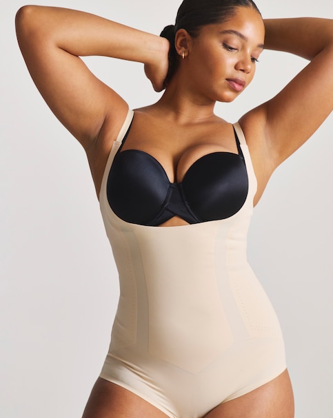 MAGIC Bodyfashion Firm Control Dream Shaper WYOB Bodybriefer Latte