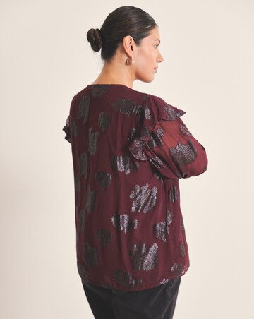 Jacquard Ruffle Blouse
