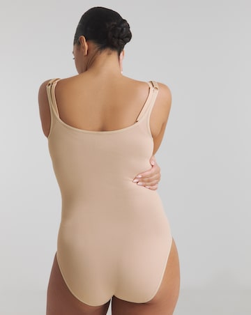 MAGISCULPT Medium Control Smoothing Wear Your Own Bra Seamfree Body Almond