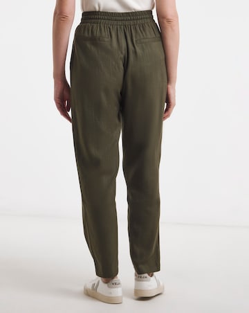 Linen Mix Tapered Trouser
