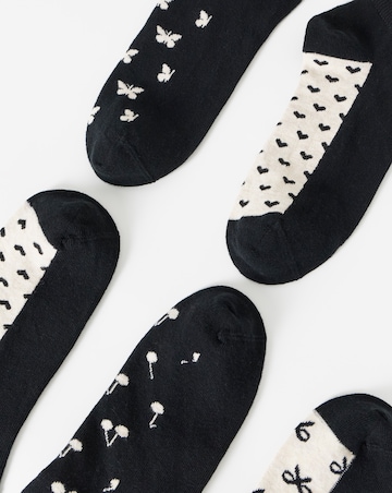 Pretty Secrets (5 Pair Pack) Trainer Socks (Wide Fit) Black Print