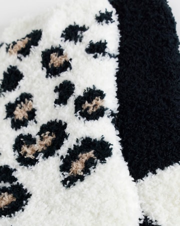 Pretty Secrets (2 Pair Pack) Cosy Socks Black Animal