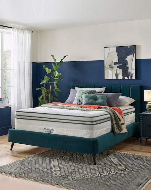 Silentnight UltraGel 3000 Pocket Boxtop Mattress- Medium Firm