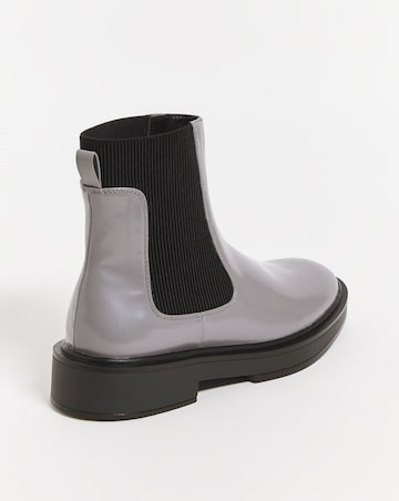 Lucca Classic Chelsea Ankle Boots Wide E Fit